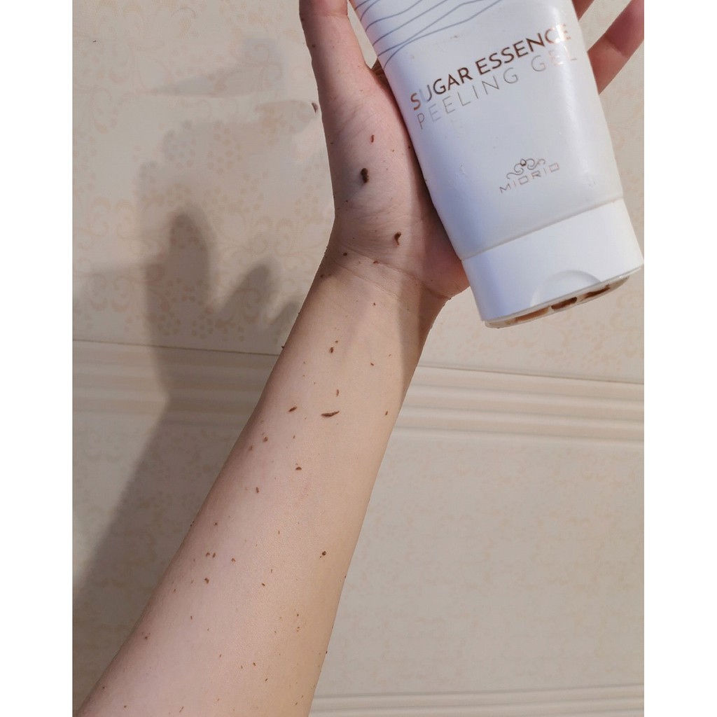 Gel tẩy tế bào chết MIORIO chiết xuất đường nâu làm sạch sâu 150ml