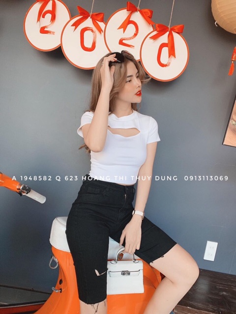 Áo thun xẻ ngực croptop