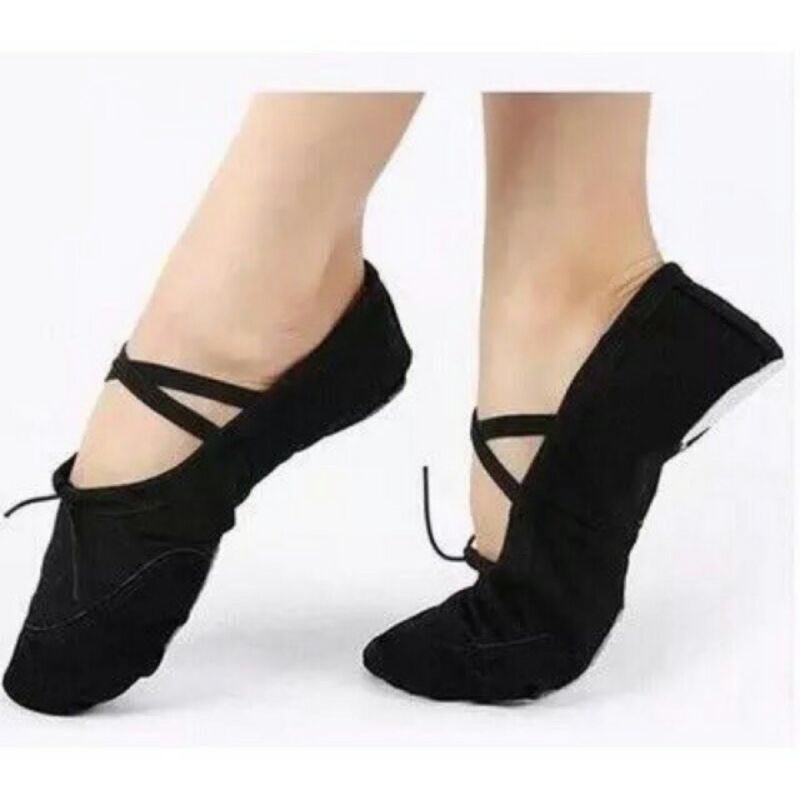 Giày múa bale màu đen có đệm phù hợp cho trẻ em và người lớn