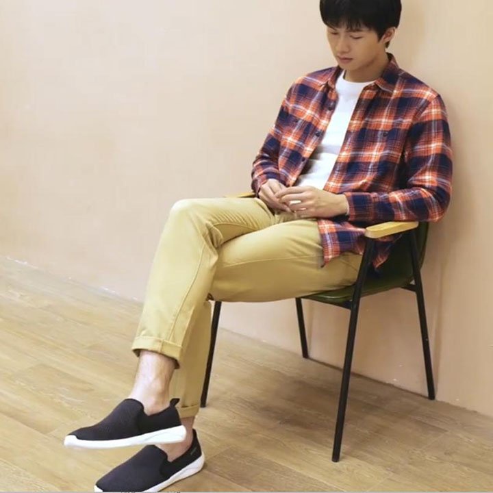 Giày vải nam slipon liter màu đen lưới k hôi chân, êm , nhẹ, masat tốt hàng mới 2022