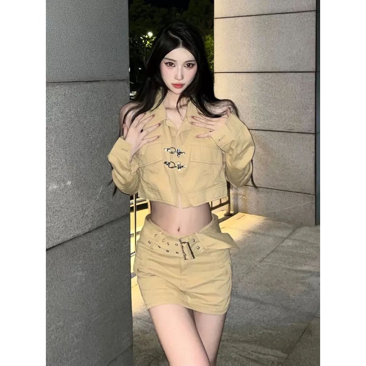 Set Áo Trễ Vai Và Chân Váy Phong Cách Mỹ Thời Trang Xinh Xắn Cho Nữ