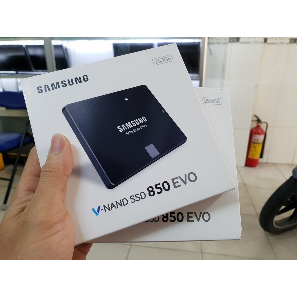 SSD 2.5" Samsung 850 Evo 250Gb hàng xách tay nguyên seal. Bảo hành USA 5 năm