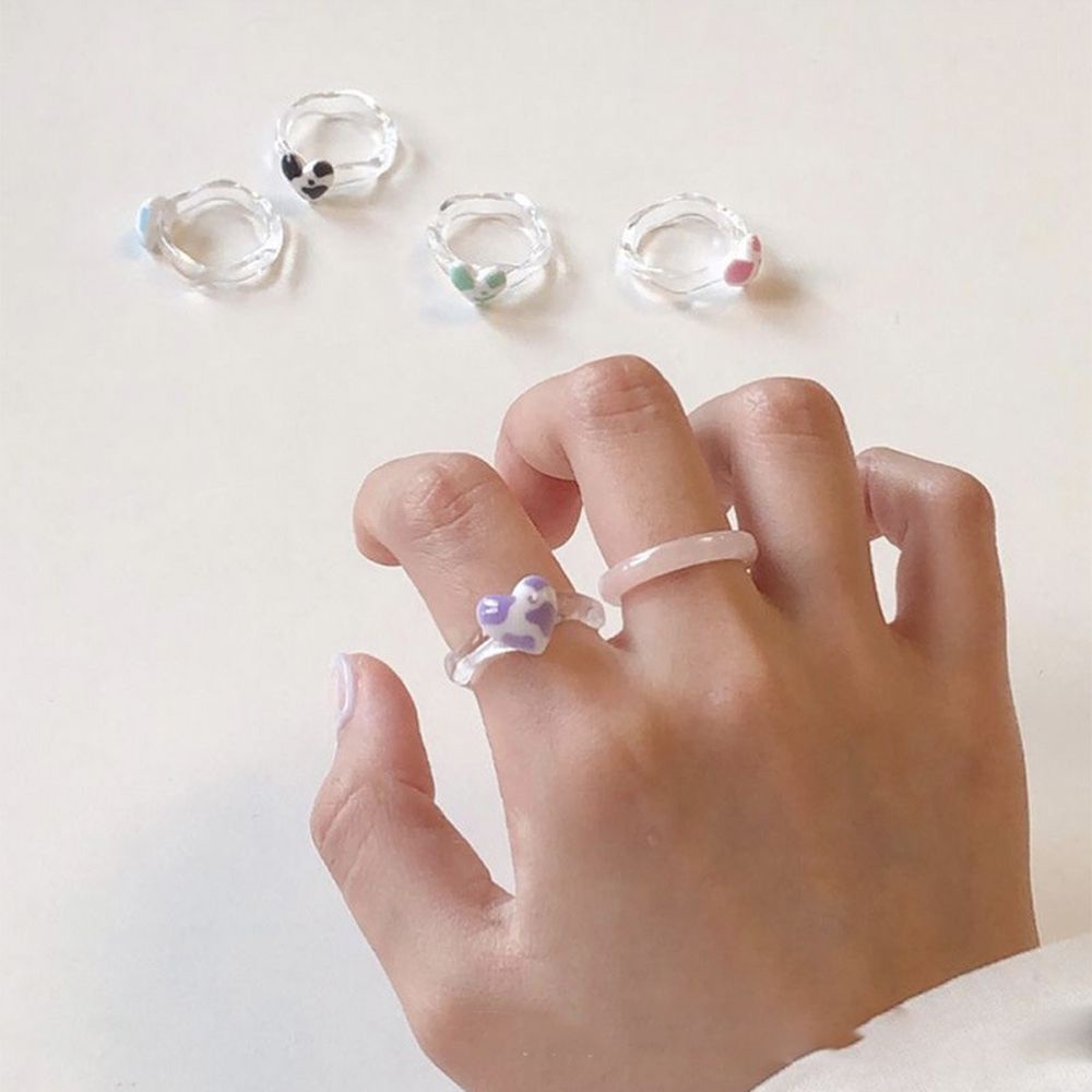Nhẫn nhựa trong suốt hình trái tim nhiều màu sắc phong cách Hàn Quốc dễ thương dành cho nữ