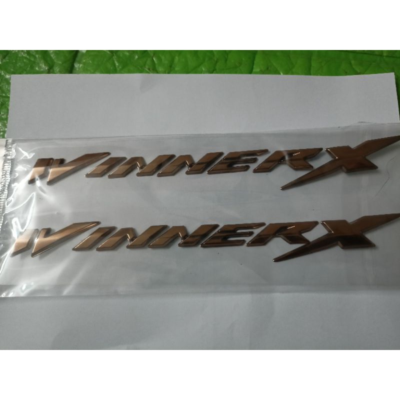 Bộ 2 tem chữ nổi Winner X hàng theo xe nhập Thái