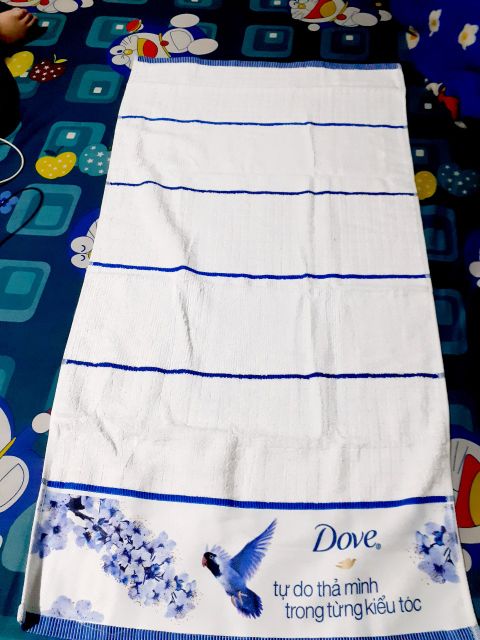 Khăn tắm Dove trắng sọc xanh 50×90cm