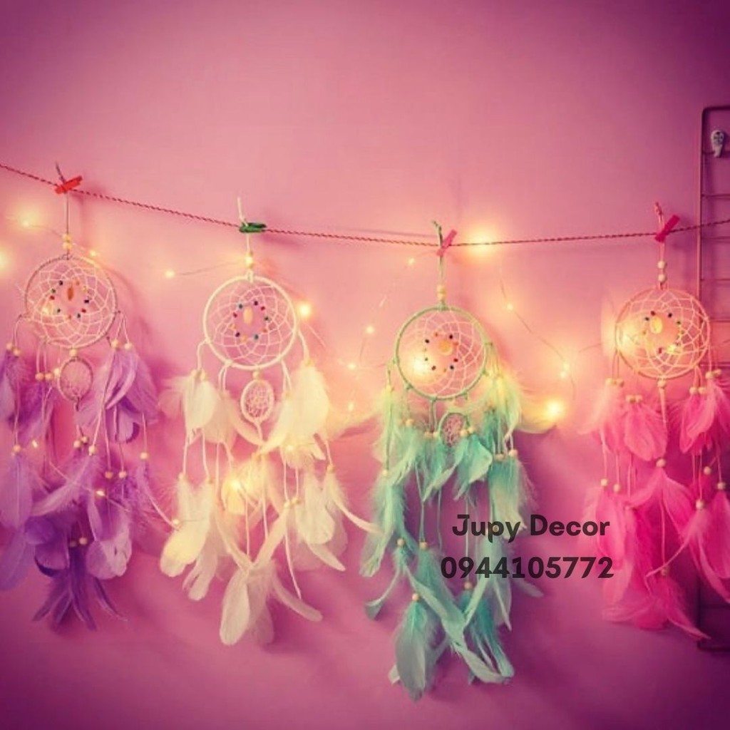 [SẴN + TẶNG ĐÈN ĐOM ĐÓM ] Dreamcatcher đính lông vũ màu pastel trắng /xanh /tím /hồng treo tường trang trí phòng ngủ