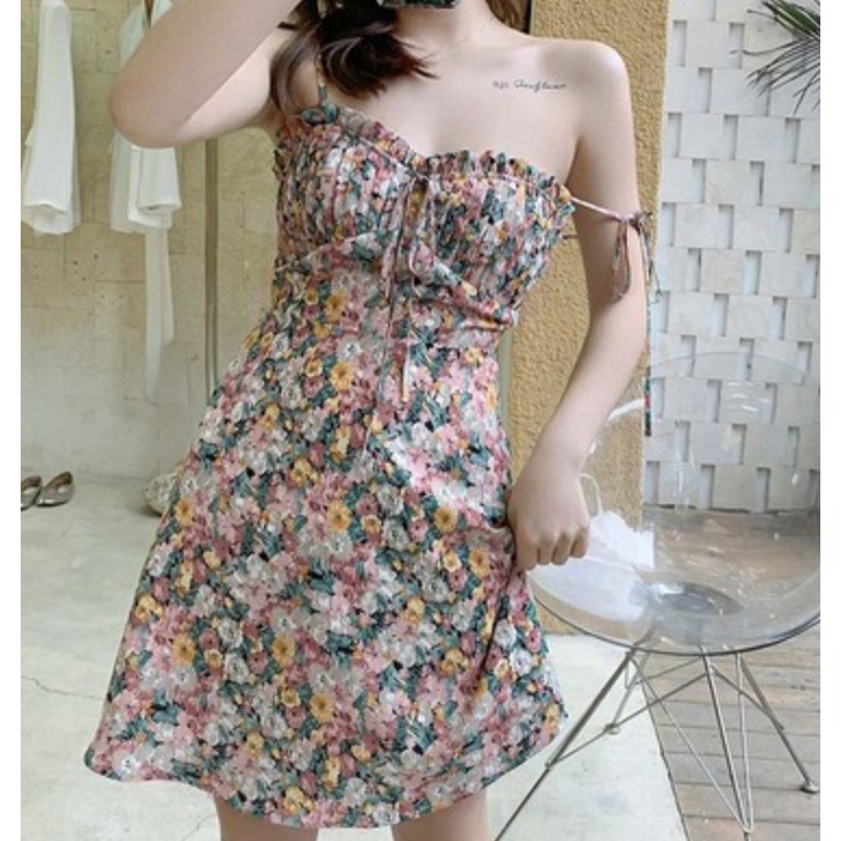 Váy dây hoạ tiết hoa nổi bật SUGARIE
