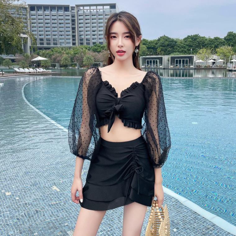 Áo bơi nữ 2 mảnh liền kín đáo Louro, kiểu bikini đi biển tay ngắn chun eo tay bồng phong cách đồ bơi hàn quốc - SW06  ྇ | BigBuy360 - bigbuy360.vn