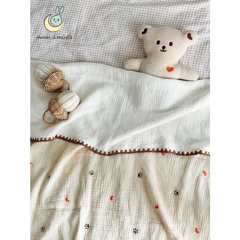 Chăn xô muslin 4 lớp Moon&Mints thêu họa tiết cho bé, viền thủ công phong cách Hàn Quốc