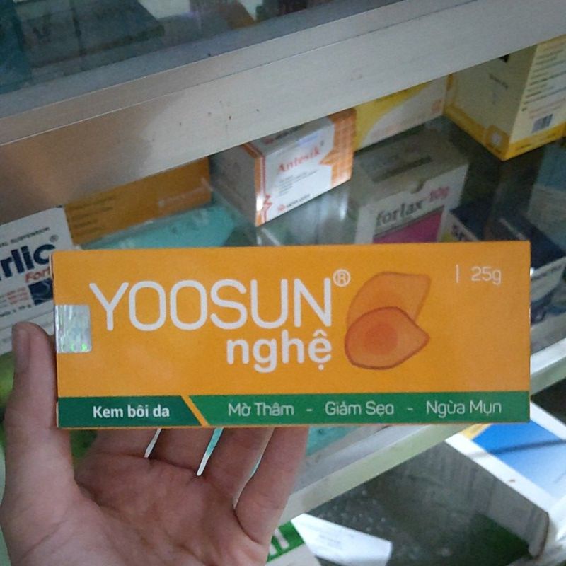 Kem bôi da Yoosun Nghệ