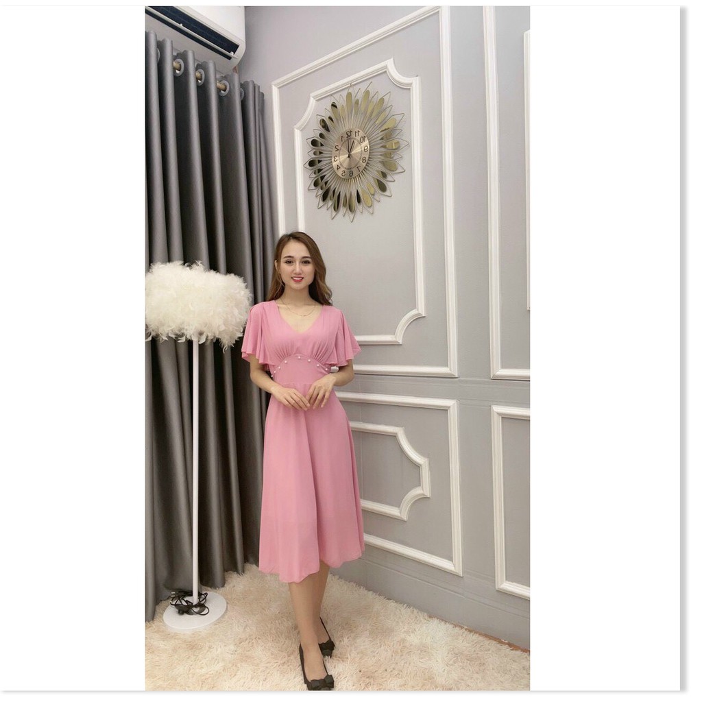 ĐẦM VOAN Y ĐƯỢC THIẾT KẾ HỌA TIẾT TRƠN NHƯNG KHÔNG KÉM PHẦN  SANG TRỌNG,ĐĂC BIỆT ĐƯỢC LÀM BẰNG CHẤT LIỆU VÃI THOÁNG MÁT