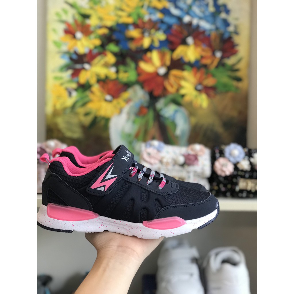 Giày Thể Thao Young Spirrit  Đen Phối Hồng Bé Gái Êm Nhẹ,Đế GIày Chống Trơn Trượt Tốt Phù Hợp Cho Các Bé Di Chơi,Đi Học