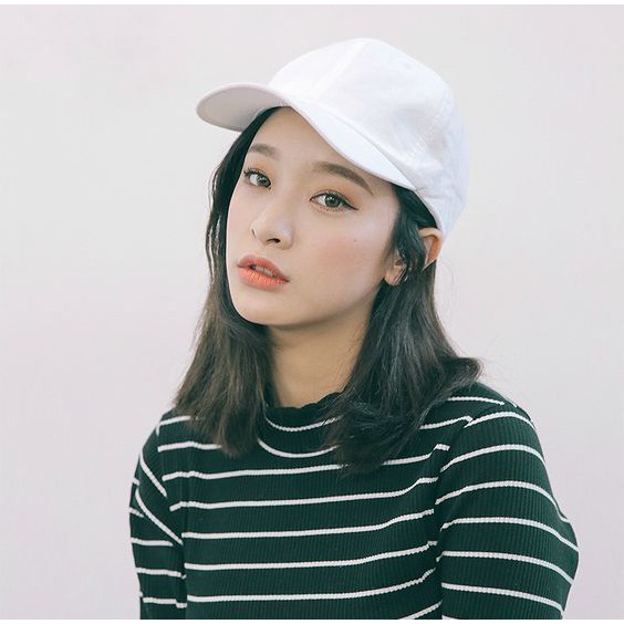 Mũ lưỡi trai trắng trơn