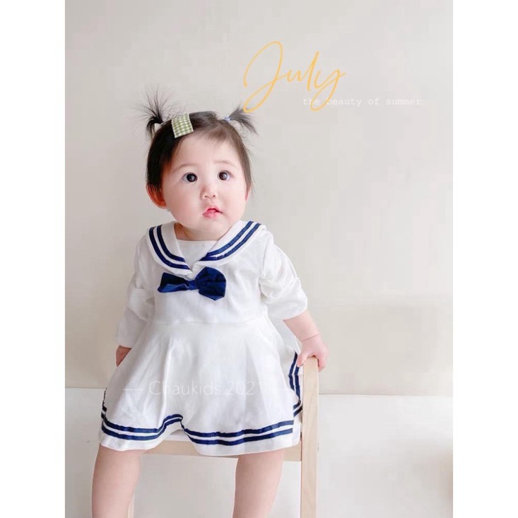 Body trắng cổ thủy thủ bé gái