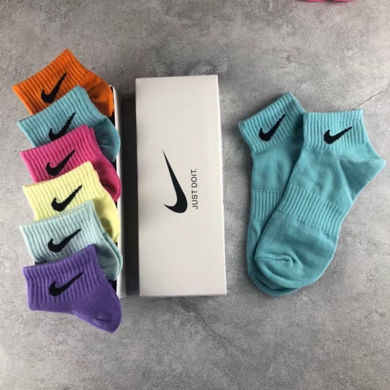 📸Ảnh Thật + Có sẵn📦 Tất Nike Cổ Thấp Nhiều Màu Hộp 6 Đôi Cao Cấp || Vớ Nike Cổ Ngắn Nhiều Màu