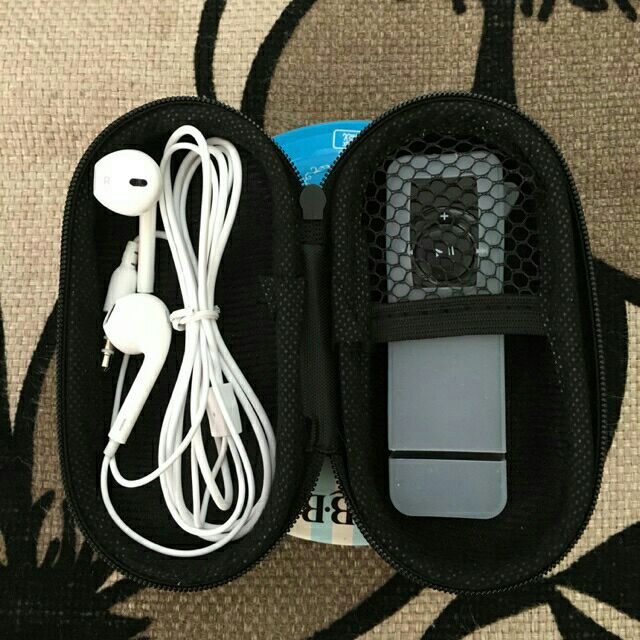 USB kiêm máy nghe nhạc mp3