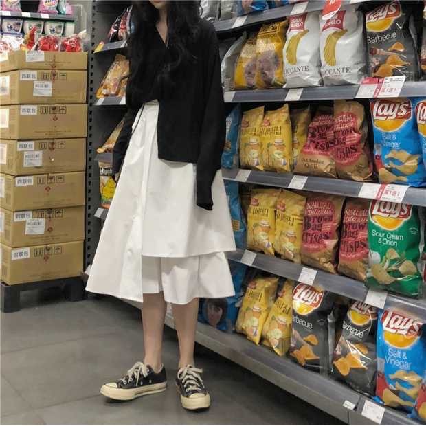 Chân Váy Dài 2 Tầng Vạt Lệch Ulzzang 2 Màu Siêu Hot - Chân Váy Trắng Đen tầng Ulzzang Siêu Hot CV01 | BigBuy360 - bigbuy360.vn