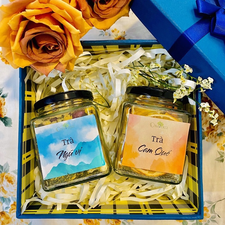 Hũ trà hữu cơ sấy lạnh 2 loại từ Cam quế, Kim ngân, Cúc hoa, Cỏ ngọt, Nụ nhài