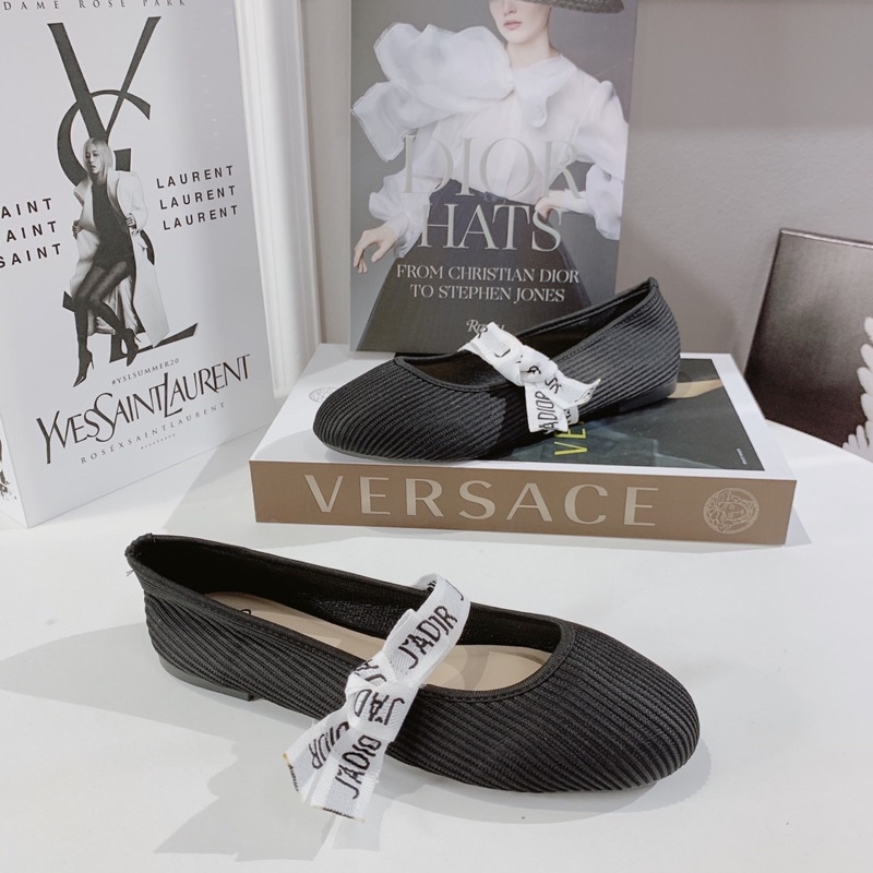 HÀNG VỀ!!Giày bệt chun dior siêu xinhh