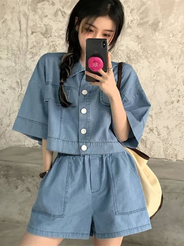 Set 2 Món Áo Sơ Mi Tay Ngắn Dáng Rộng Phối Quần Short Denim Phong Cách Phương Tây Cá Tính Cho Nữ