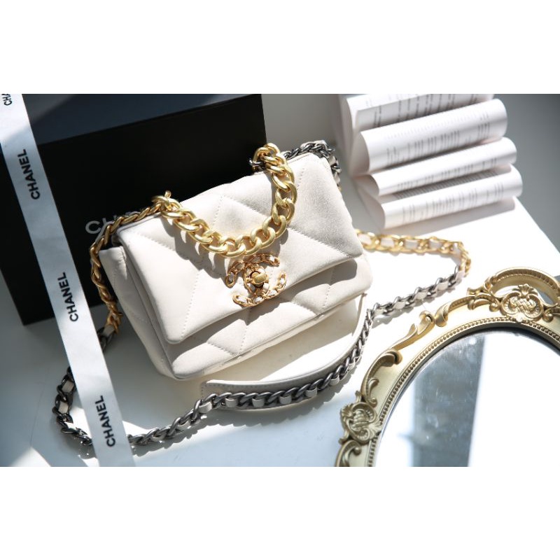 Túi xách nữ C.N C19 da lambskin mịn phom thon gọn lót kèm code số fullbox nam châm nguyên seal