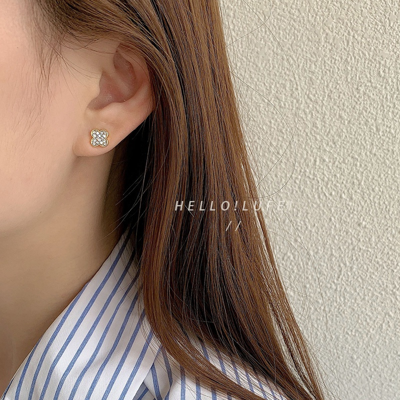 Bông tai thiết kế đơn giản dễ thương cho nữ