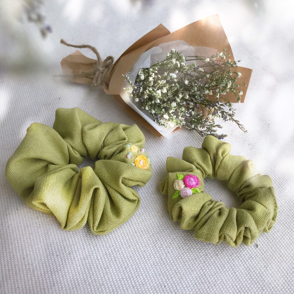 SCRUNCHIES - CỘT TÓC LINEN THÊU TAY