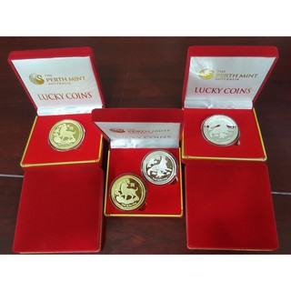 Qua tặng Tết - Hộp quà tặng đồng xu mạ Vàng Bạc in hình con Chó