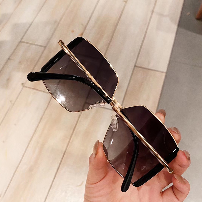 Kính Mát Nhiều Màu Sắc Chống Bức Xạ