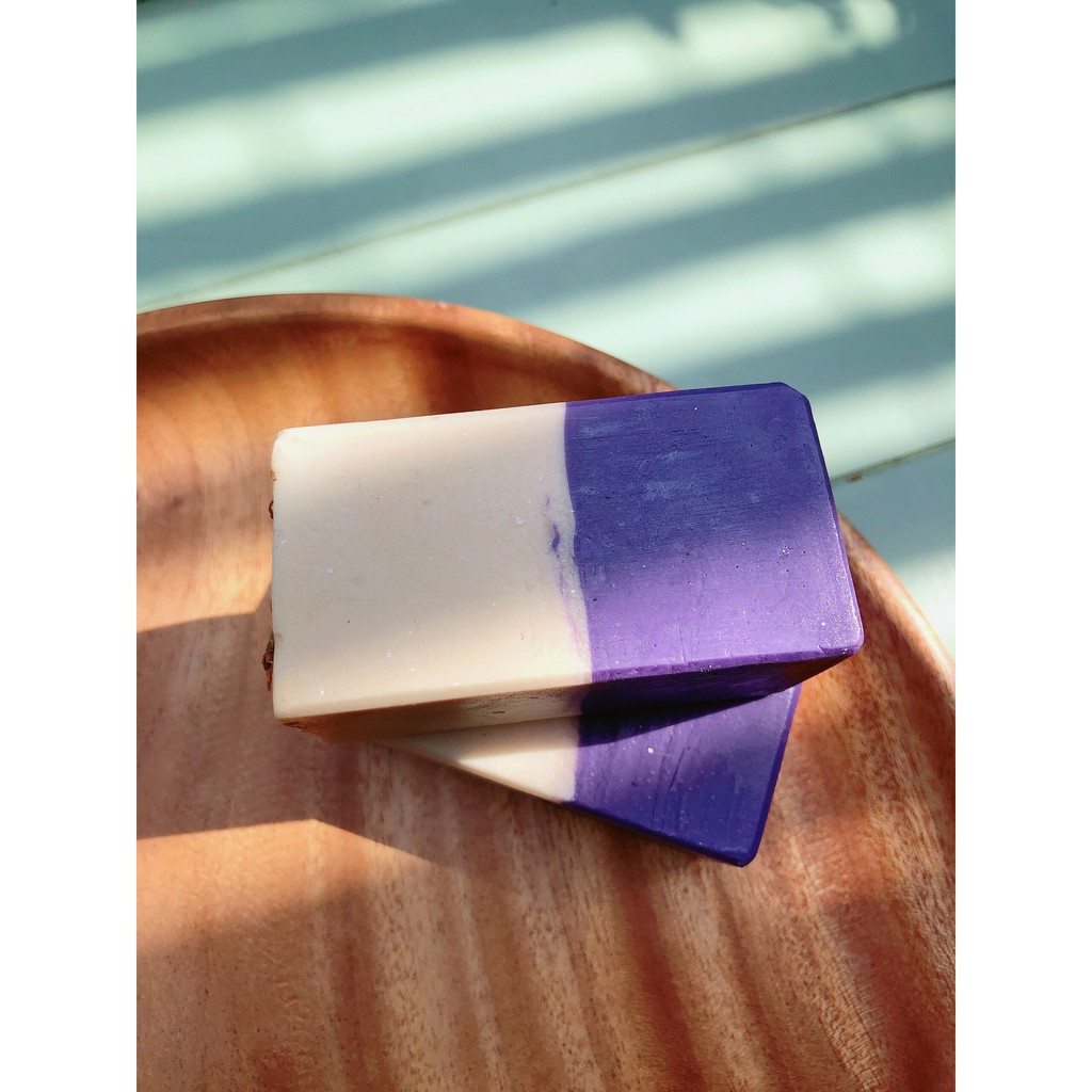 Xà bông thủ công Sữa . Oải Hương ADORA - Milk . Lavender soap