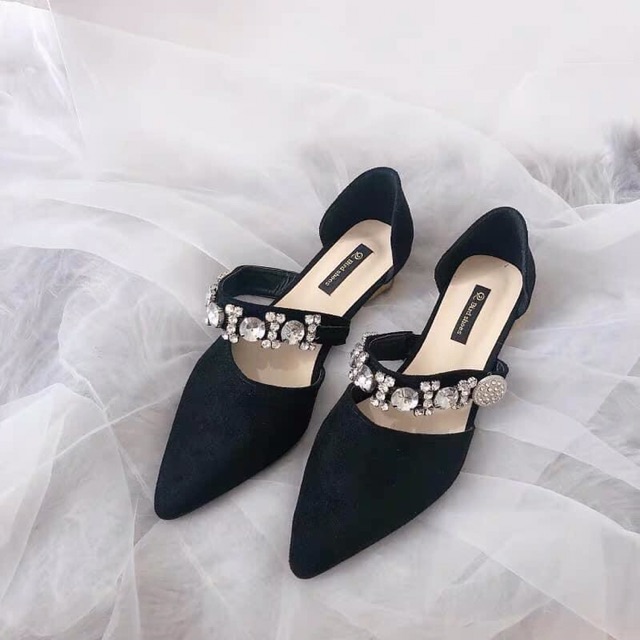 Giày bệt quai đính đá