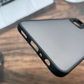Ốp lưng cứng nhám mờ viền silicon bảo vệ camera cho Oppo A96