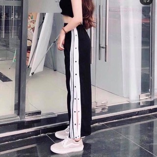 Quần 3 sọc ống rộng bấm cúc hình thật ở cuối HANA69