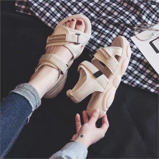 Dép sandal nữ đế gấu quai chéo gắn chữ cực Kutte