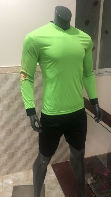 ÁO THỦ MÔN BÓNG ĐÁ