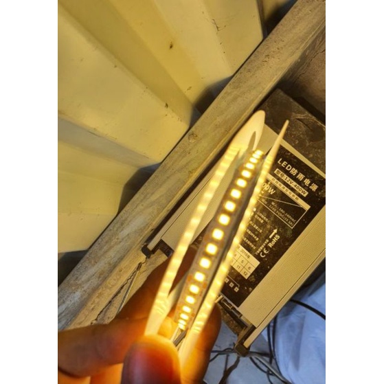 Led dán mắt led 2835 có 180 bóng led/1mét siêu sáng