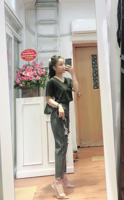 ÁO CROPTOP CỔ TIM HOT TREND | BigBuy360 - bigbuy360.vn