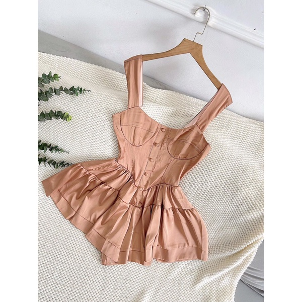 Đầm xoè 2 dây nút bọc