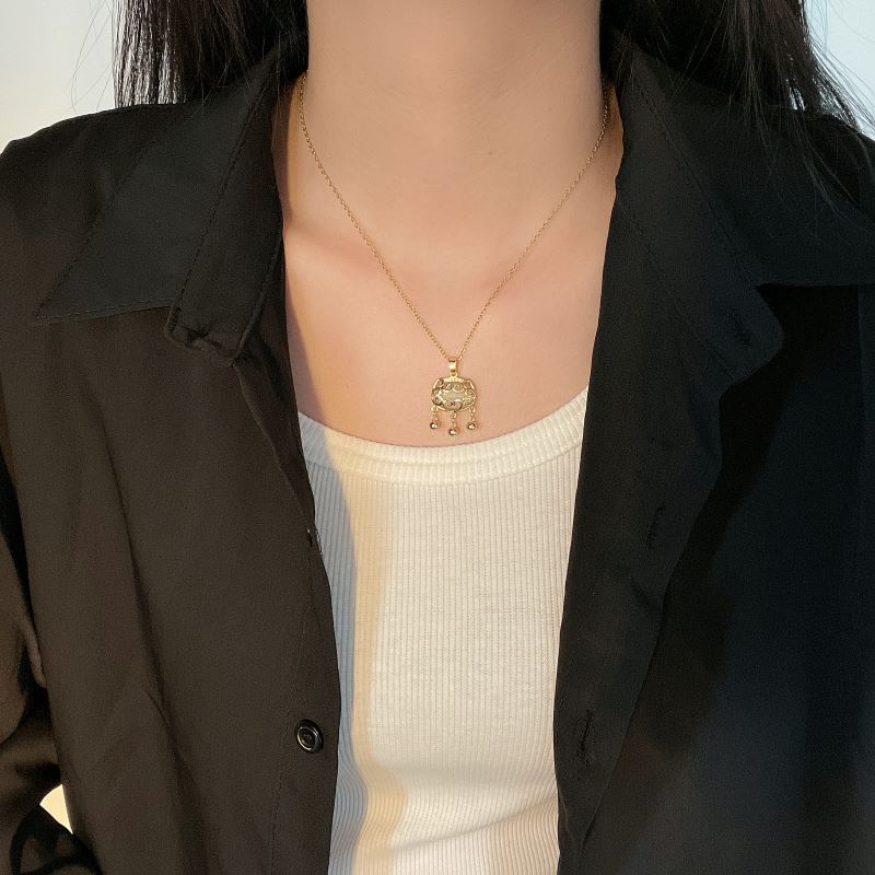 Dây Chuyền Thép Titan Mặt Chuông Nhỏ Xinh Đính Đá Zircon Phong Cách Trung Hoa Cổ Điển Thời Trang