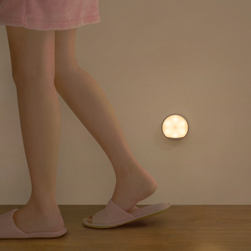 Đèn Ngủ Xiaomi Yeelight Cảm Biến Hồng Ngoại kèm móc treo YLYD01YL - Hàng Chính Hãng