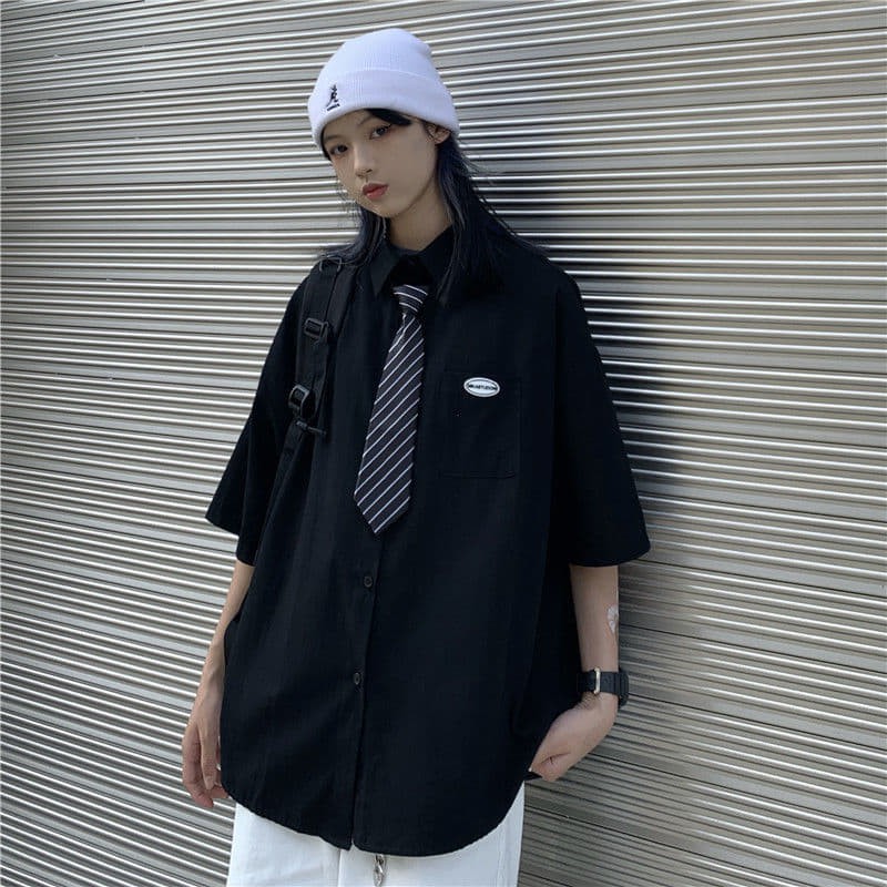 (ORDER) ÁO SƠMI ULZZANG TAY LỠ FORM RỘNG OVERSIZE CÓ TÚI Ở NGỰC + CÀ VẠT KẺ CHÉO THỜI TRANG
