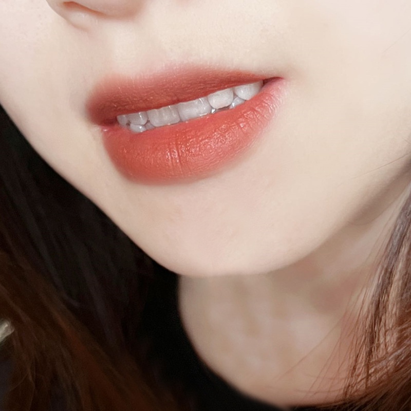 Son Môi PinkyFocus Chất Son Mịn Như Nhung