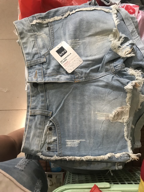 Xả sooc bò cạp cao giao ngẫu nhiên