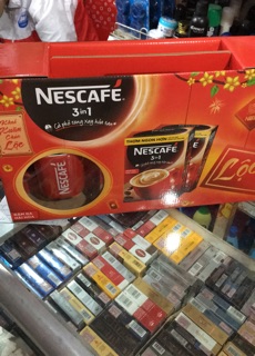 Cà phê Nécafe hàng Tết có KM 680g