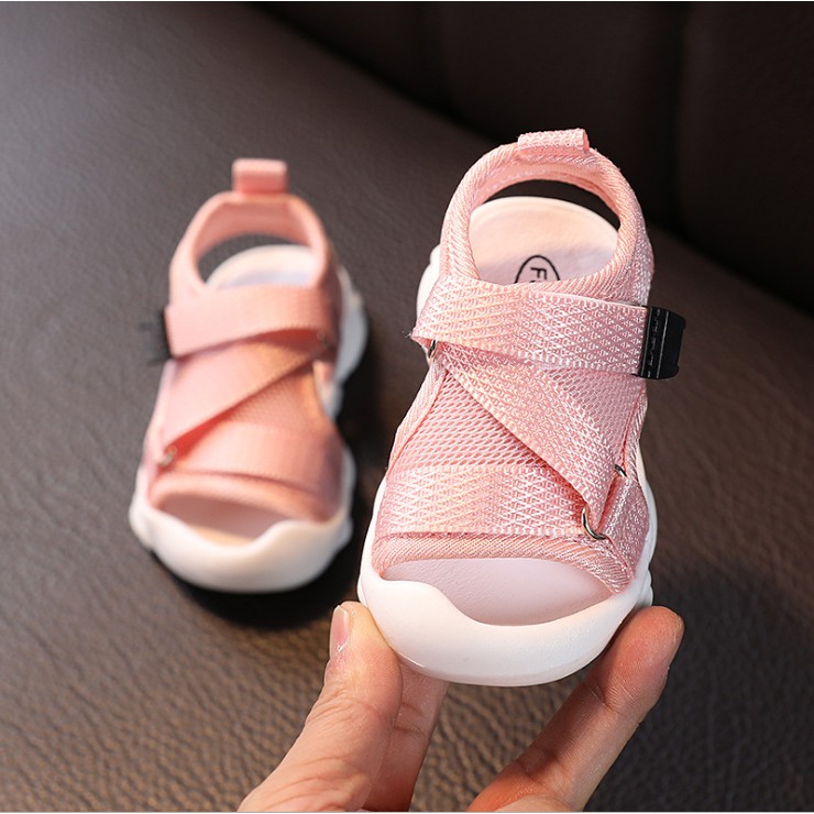 Sandal Chống Vấp Cho Bé Trai Bé Gái Đế Cao Su Mềm Quai Dù Dễ Thương