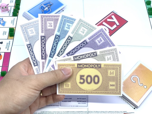 Cờ tỷ phú Monopoly đã ép plastic