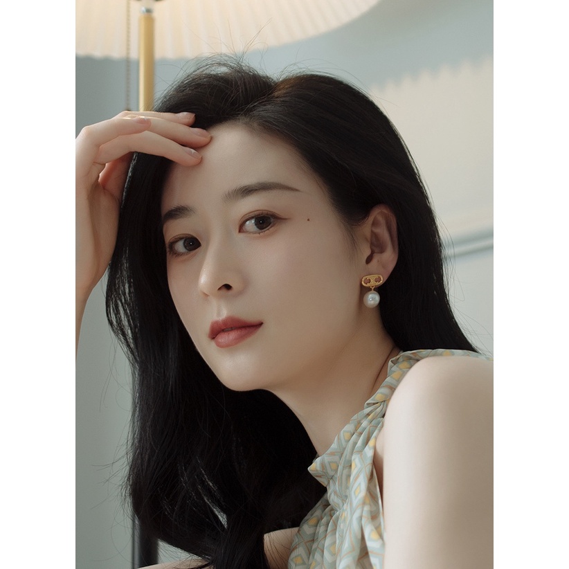 Khuyên Tai Kiểu Dáng Mới Đơn Giản Thời Trang Dành Cho Nữ
