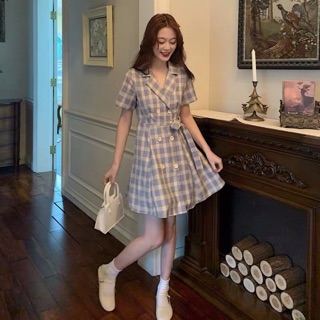 Váy cổ vest thắt eo lên dáng chuẩn luôn ạ