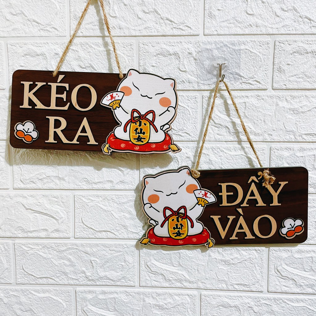 Bảng gỗ trang trí, décor, treo tường OHAY – Biển 2 mặt : Kéo ra - Đẩy vào mèo thần tài (Tặng móc treo)