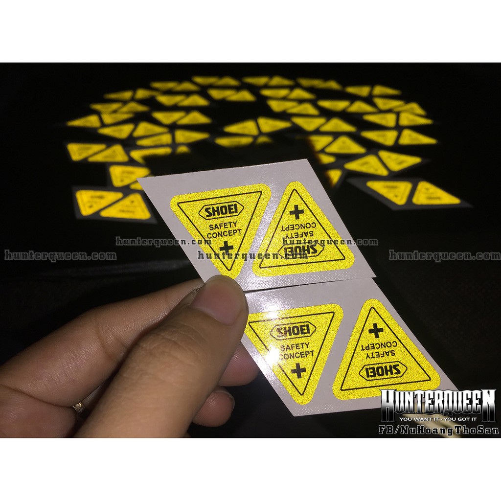 Sticker logo cặp chữ Shoei phản quang [2,6x2,7cm].  Decal hình dán chống nước trang trí nón bảo hiểm, tem dán xe máy